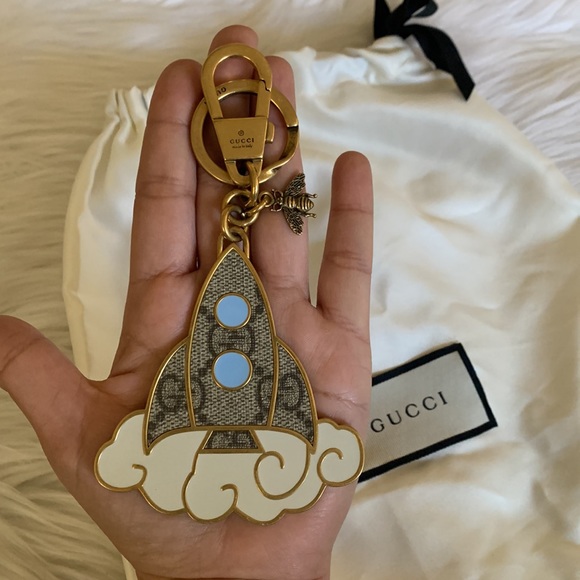 Gucci Brass GG Supreme Rocketship Key Chain - Picture 5 of 17